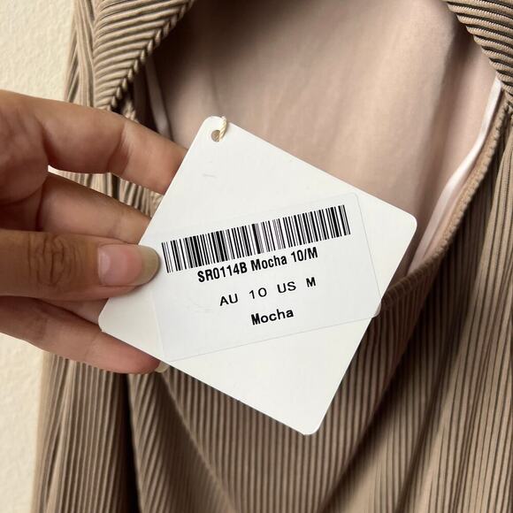 NWT Angel Biba Mocha Brown Ribbed Open Back Cut Out Mini Dress Size M - Picture 6 of 8